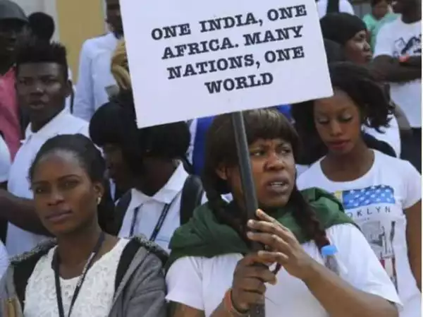 Indian Mob Bashes Kenyan Student Thinking She is Nigerian